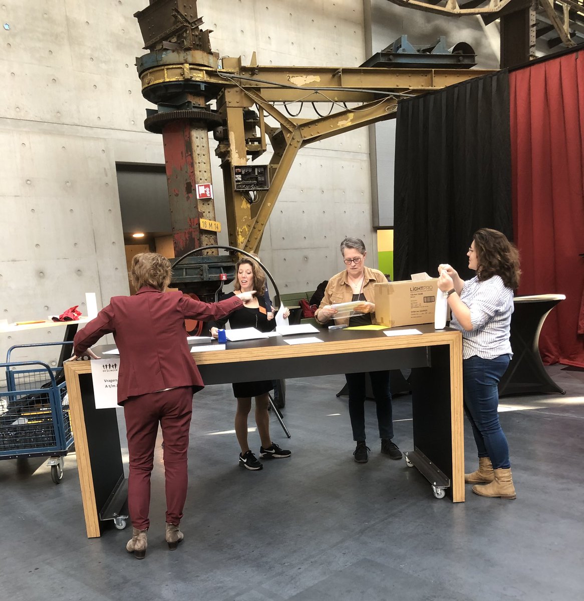 deslingerhengelo.nl (inactief) tweet media