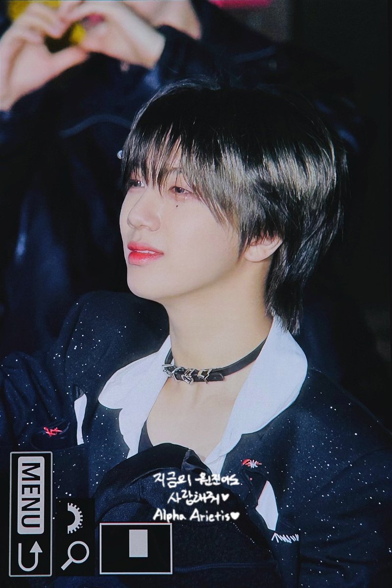 010322com's tweet photo. 𝙥𝙧𝙚𝙫𝙞𝙚𝙬. 240308 뮤뱅 퇴근

1위가수 크래비ㅌ1 WONJ1N 나오십니다

#CRAVITY #크래비티
#EVERSHINE #Love_or_Die
#원진 #WONJIN #함원진 #함랑아원진해 #무대천재병아리🐥 https://t.co/EuthmrjTZE