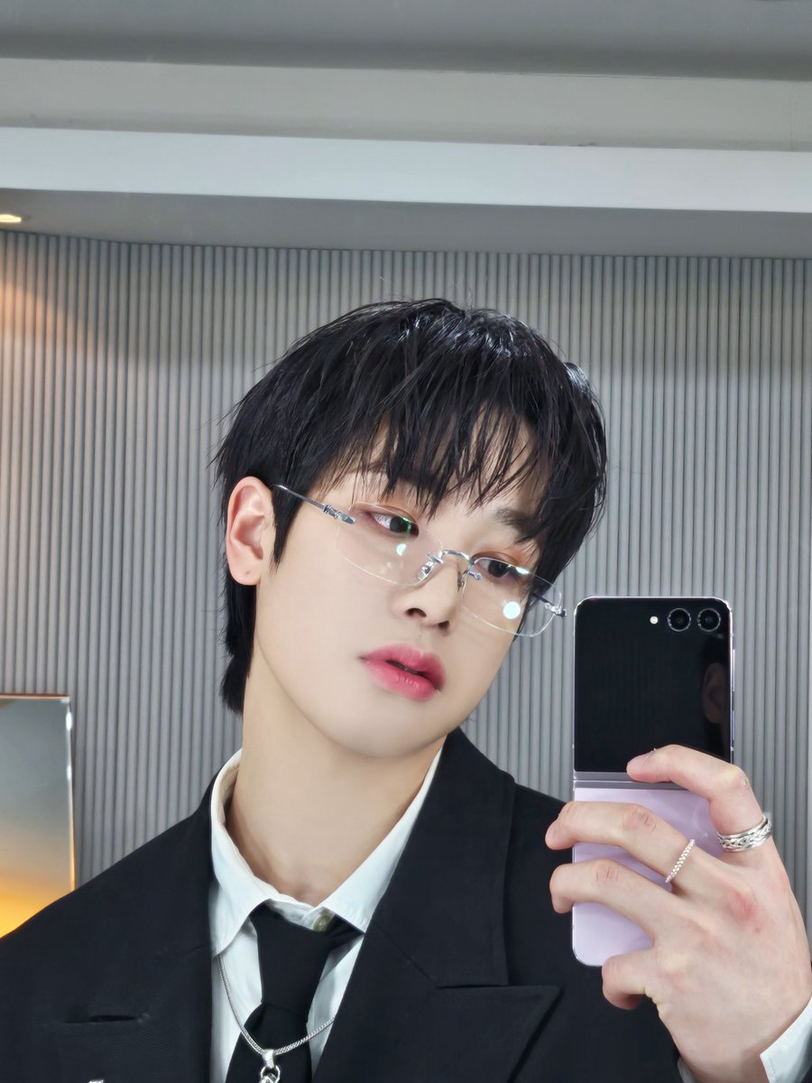xikers_official's tweet photo. [#헌터] xikers is back 😎😎
#xikers #싸이커스 https://t.co/4udpJkj750