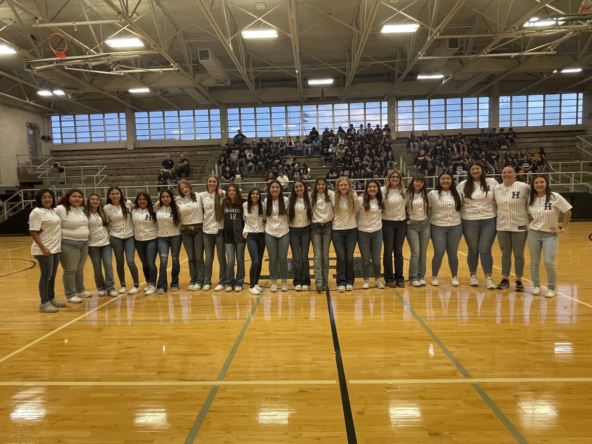 hondoisd1's tweet photo. 🦉🥎💙

#getawin
#fighton https://t.co/q5gI4mxUlO
