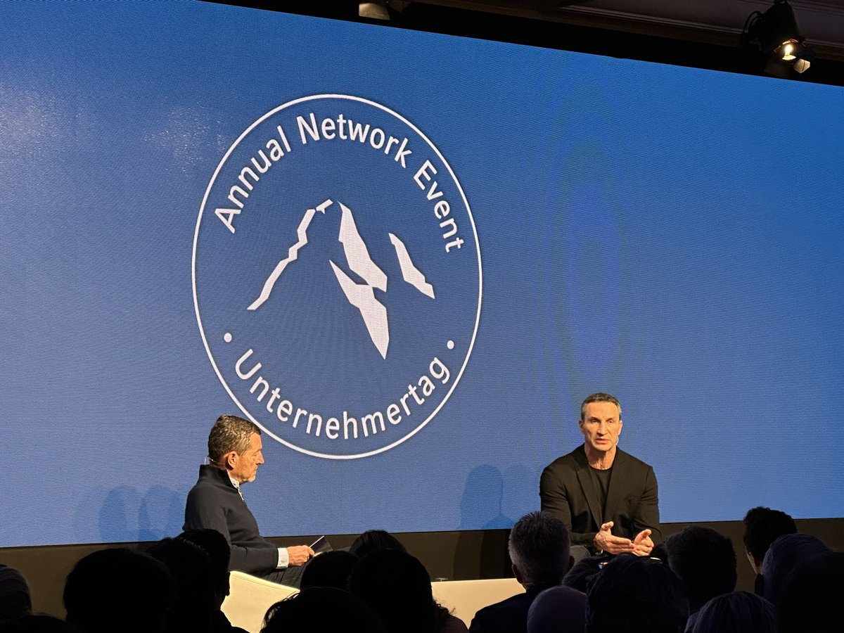 „Hesitation kills!“, says <a href="/Klitschko/">Klitschko</a> on <a href="/Unternehmertag1/">Unternehmertag</a>, referring to the war in #Ukraine, they need more ammunition now to fight Russian aggression.

(But „hesitation kills“ is true for the business world as well!)