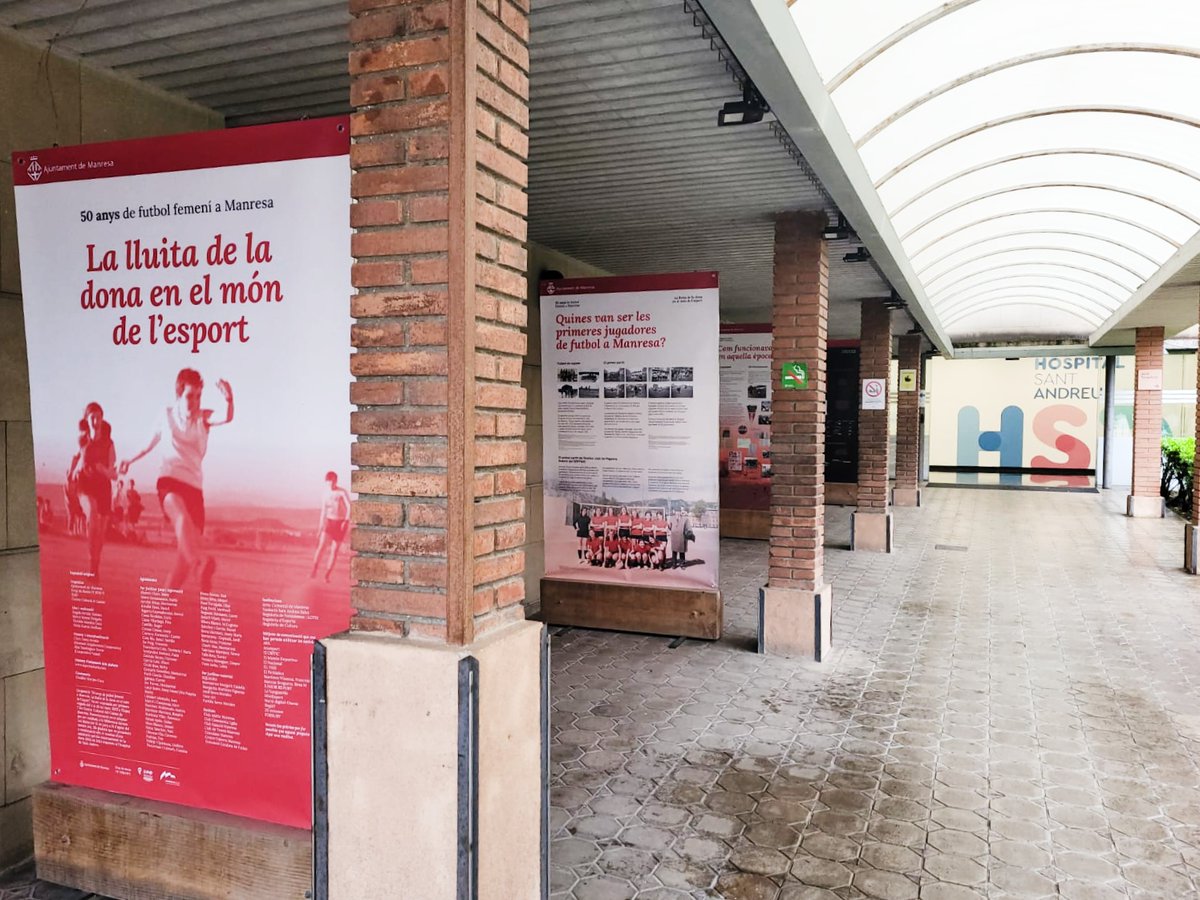 #8M | Inaugurada l’exposició “50 anys de futbol femení a Manresa”, a l’Hospital Sant Andreu.

♀️ Coincidint amb el #DiadelaDona, l'entrada a l’Hospital acull una exposició que es podrà veure fins el 27 de març.

📰➡️ santandreusalut.cat/8m-a-sas-inaug…