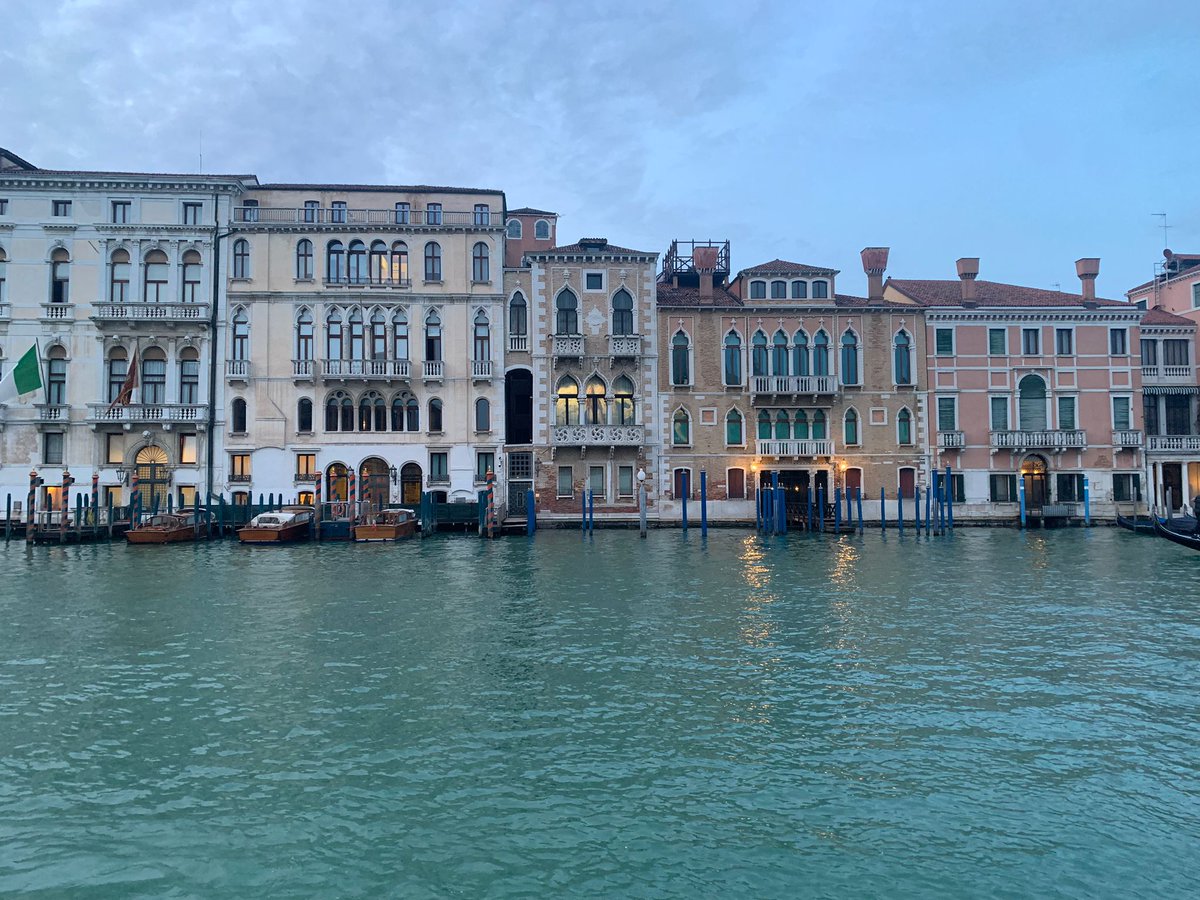 davidaliagam's tweet photo. La experiencia de estos días en Venecia, en un nuevo encuentro del proyecto #FutureUp, ha sido estimulante (por la propuesta intelectual que han armado los anfitriones) y reconfortante (por el encuentro humano). Regreso a Barcelona feliz y, estoy convencido, un poco más sabio. https://t.co/QXWyG2xrso