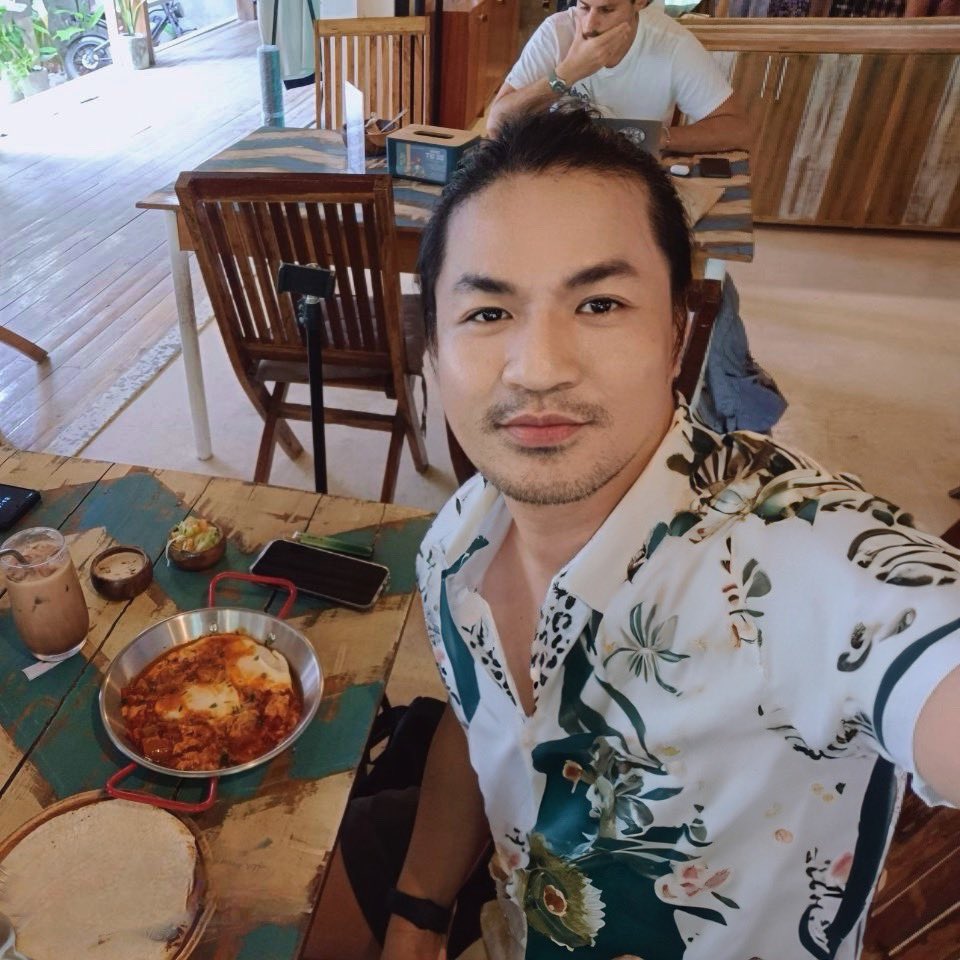 Charles Solar tweet media
