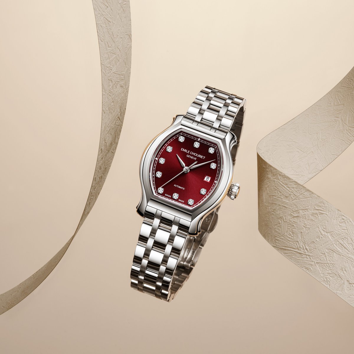 Experience timelessness redefined through elegant designs and intricate detailing, crafted to captivate.