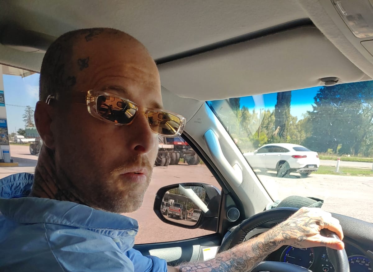 PteDeInternet's tweet photo. Today I percibe myself as Horacio, an uber driver.
Today my mission is to drive from Zion to Babylon
#NftSoldier on command.
Always unprotected 🫴🏻✨ https://t.co/NWewe7jnUC