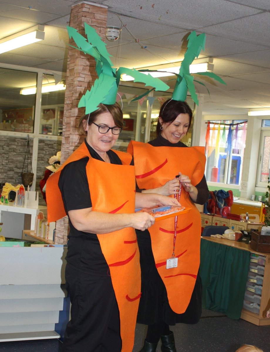 Dressed up as carrots to serve carrot dippers with a nut free hummus! Pam and Dawn created plenty of excitement for the #EatThemToDefeatThem campaign, visiting every class at Annesley Primary School and encouraging the children to try the veg tasters. 🥕🥕🥕