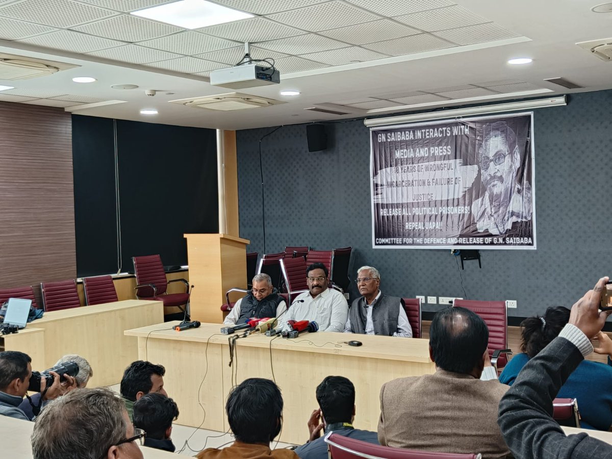 wannabhistorian's tweet photo. "Being a disabled child, my mother took me in her arms to school, so that her child could get his education. I was not allowed to see her before her death. I was denied parole. After her death, I was denied parole to attend her funeral."

- GN Saibaba https://t.co/kcBPZZrAFA