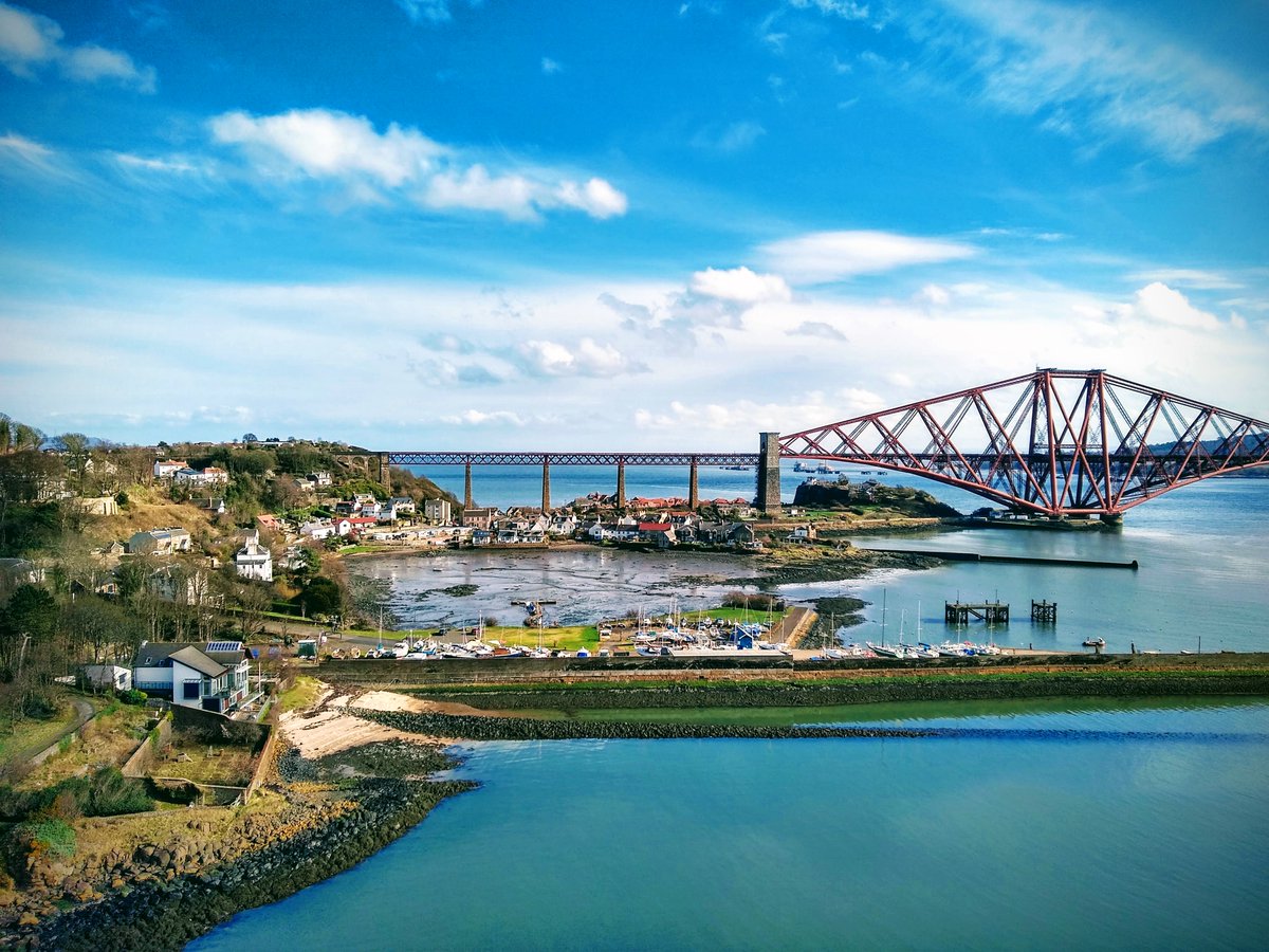 A stylised photo of North Queensferry South Bay in Inverkeithing, Scotland.

#northqueensferry #inverkeithing #spring #scotland