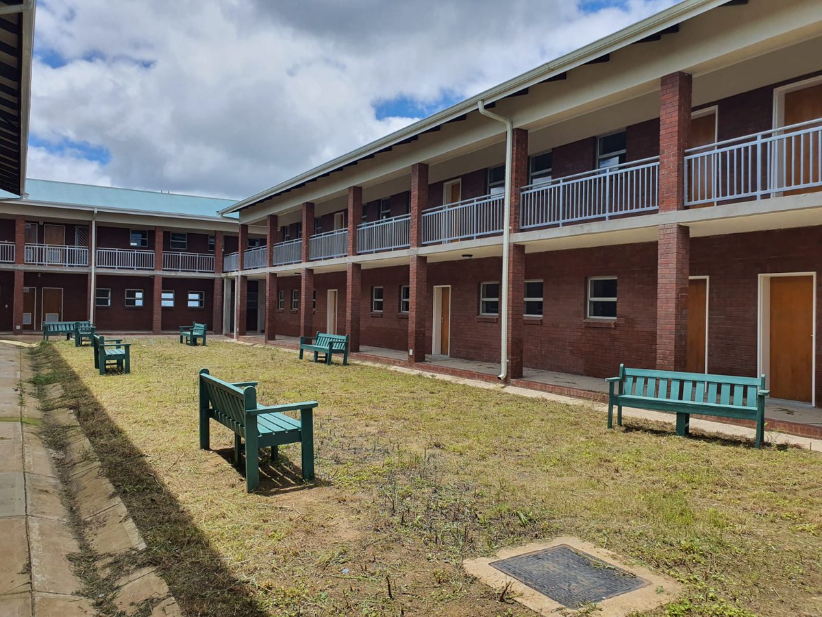DBE_SA's tweet photo. #EducationInfrastructure #ASIDI 
The school boasts a multipurpose hall as well as a library and an undercover play area. 

The 380 sqm admin block has offices for the principal and two deputy principals, a strong room, a sick bay, a reception area, toilets and a staff room. https://t.co/AmtBT2ioeL