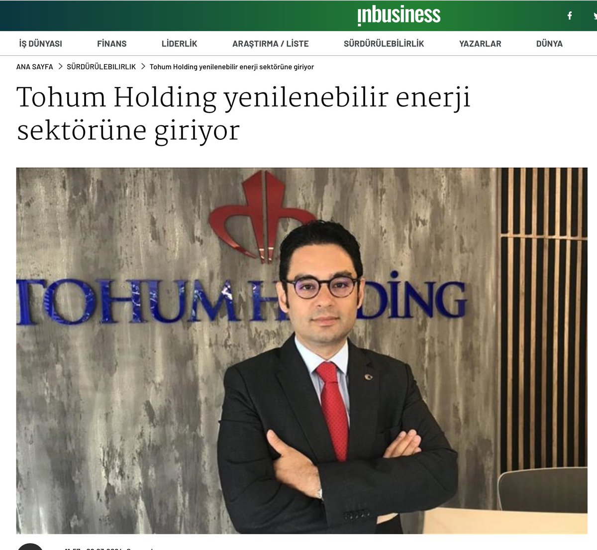 YY tweet media