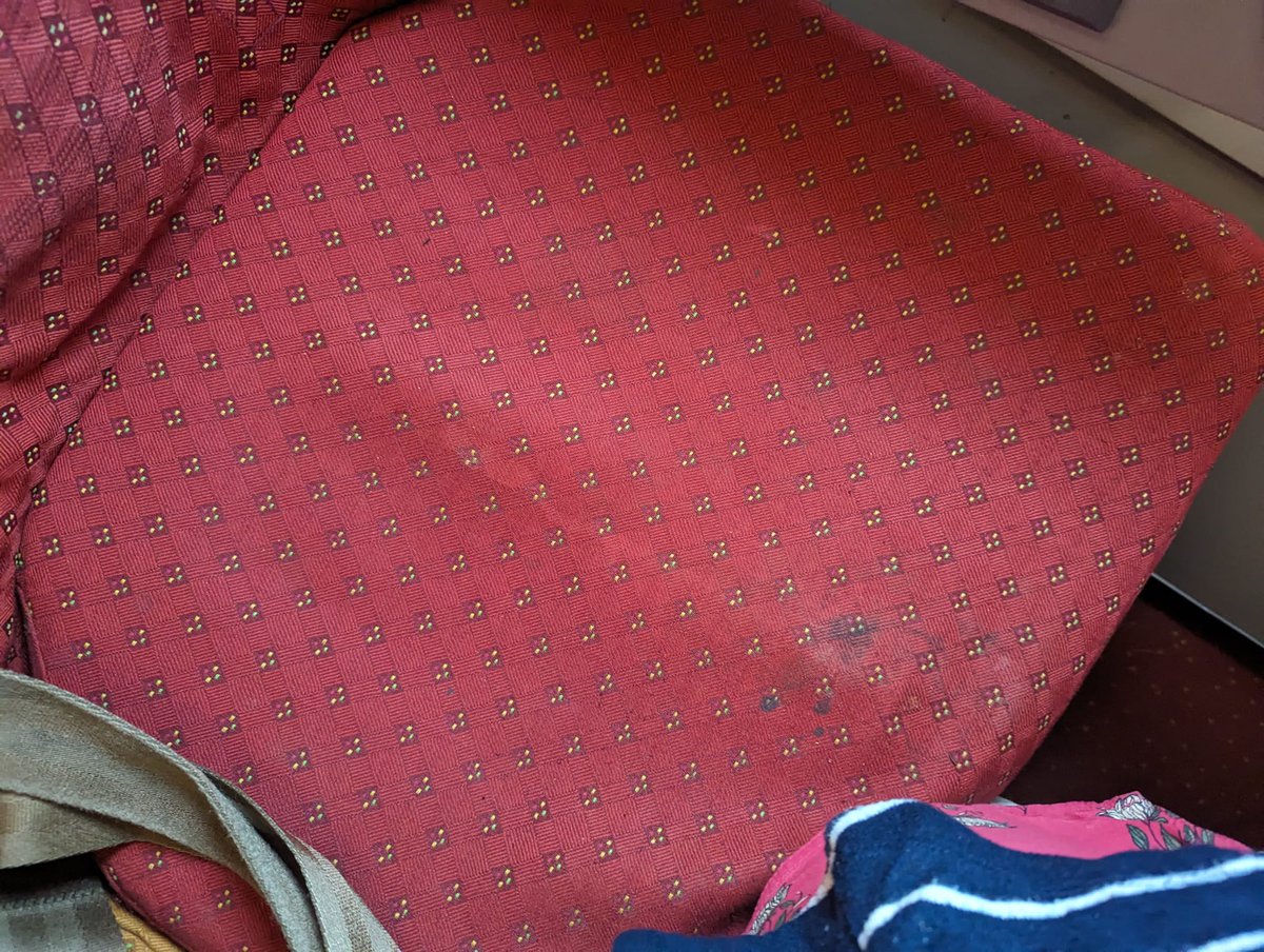 tintybose's tweet photo. #airindia designer uniforms do not offset flight delays due to crew running late, stained seats and watered down coffee #basicsfirst
What happened to the quality of food?! Lost in revamping is it? 
AI763 #kodakmoments https://t.co/QpavwYe00q