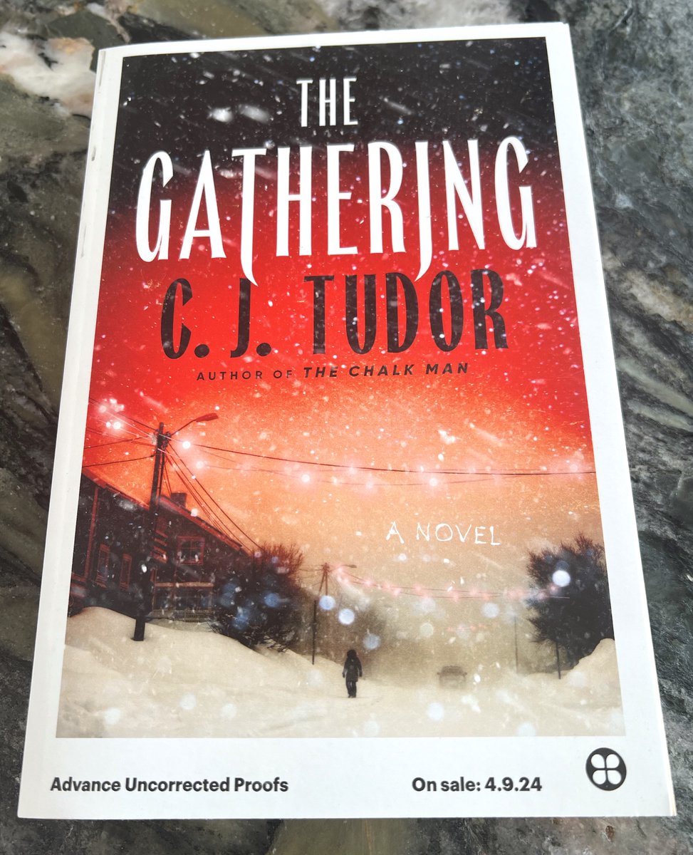 cjtudor's tweet image. To celebrate #InternationalWomensDay I'm giving away some books! A HB of The Drift, a super shiny @subpress limited edition of Sliver of Darkness and a very hard to come by US proof of my new novel, #TheGathering. For a chance to win the whole bundle, just like and RT! 😁