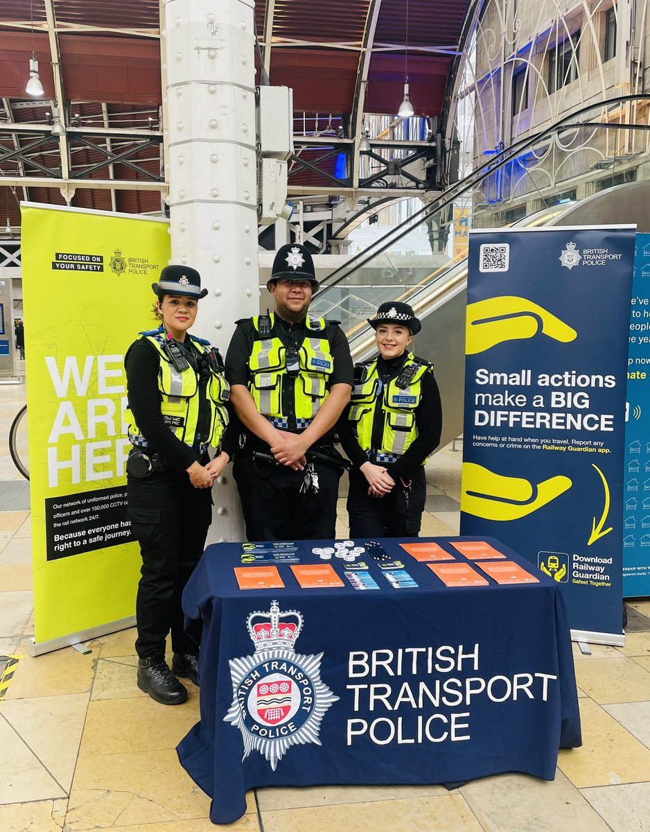 For #InternationalWomensDay officers conducted a #VIAWG stand engaging with both men and women about VIAWG and being active bystanders to prevent offences against women to make the railway network safer for all @RailChaplains