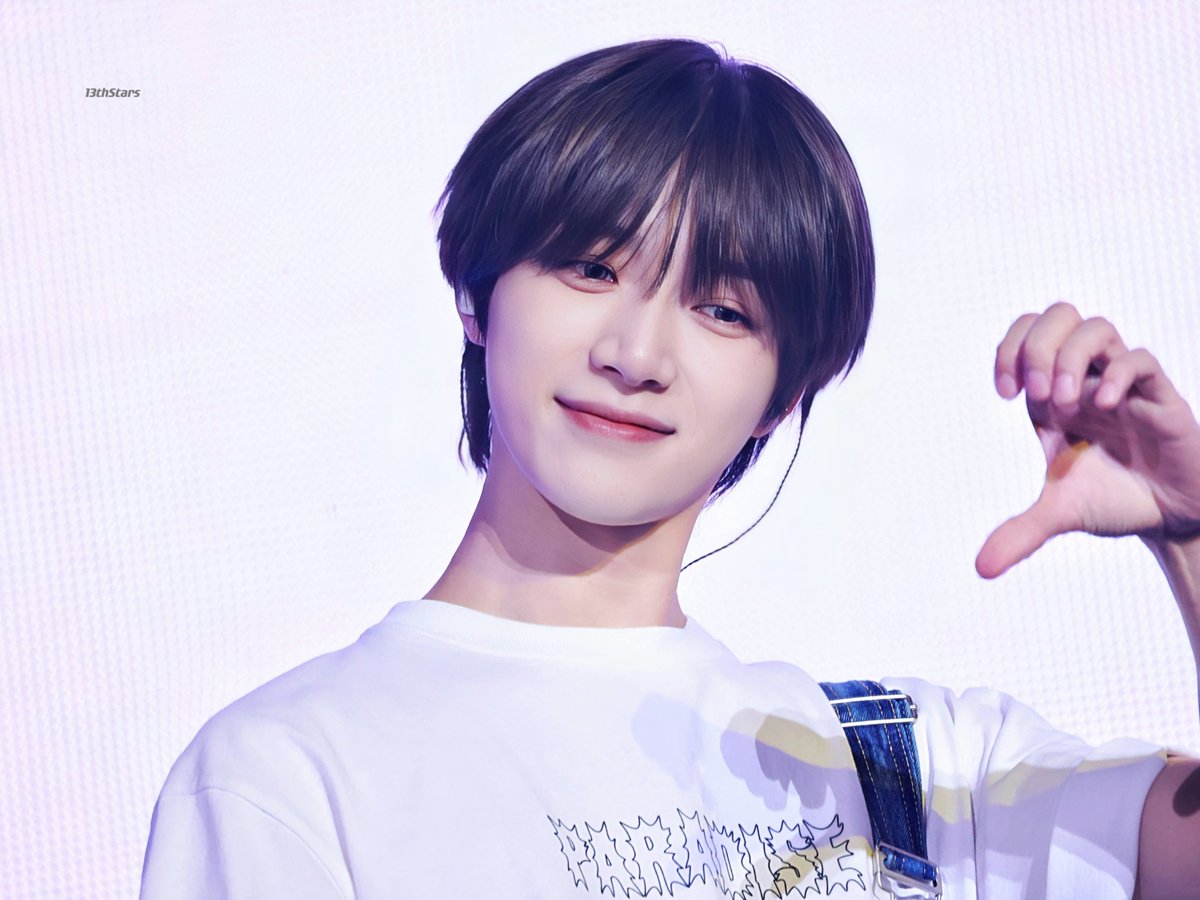 13thStars's tweet photo. 240303 fanlive
비주얼은 정의다✨
#범규 #BEOMGYU #ボムギュ #崔杋圭
#TXT #TOMORROW_X_TOGETHER
#투바투 #투모로우바이투게더 #TXT_5th_Anniversary #fanlive #TXT_2024DREAMWEEK #txtfanlive https://t.co/eF5qLsJOuz
