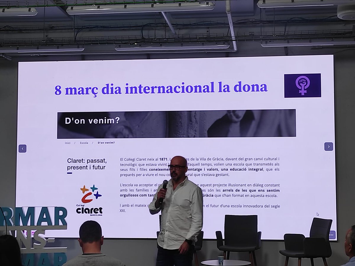JoseLCampillo's tweet photo. Avui a @UOCpsicoedu parlant de #transformaciodigital.
Per molts♀️ #DiadelaDona als col.legis amb il·lusió per transformar @claretbarcelona https://t.co/8MPNvlTCHU