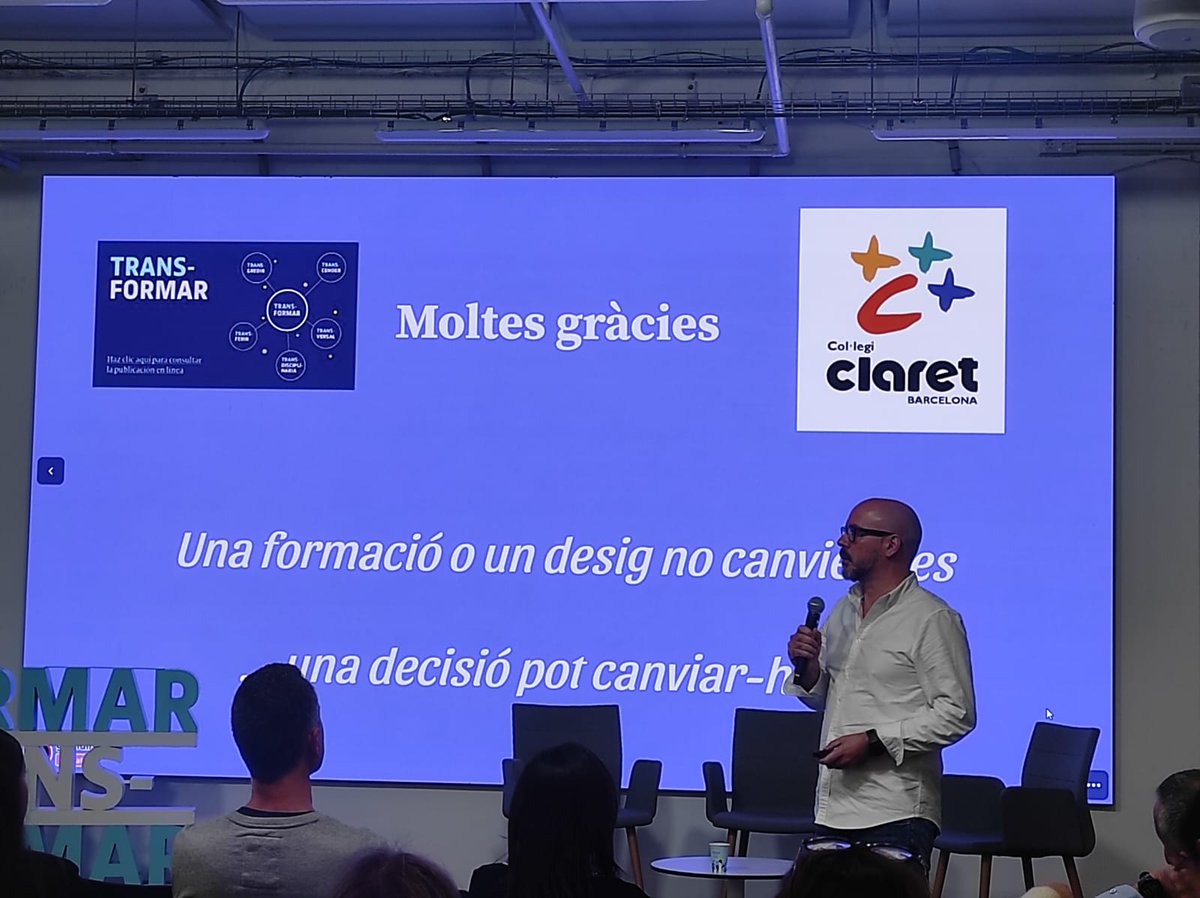 JoseLCampillo's tweet photo. Avui a @UOCpsicoedu parlant de #transformaciodigital.
Per molts♀️ #DiadelaDona als col.legis amb il·lusió per transformar @claretbarcelona https://t.co/8MPNvlTCHU