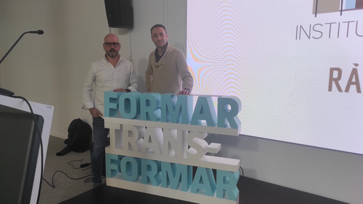 JoseLCampillo's tweet photo. Avui a @UOCpsicoedu parlant de #transformaciodigital.
Per molts♀️ #DiadelaDona als col.legis amb il·lusió per transformar @claretbarcelona https://t.co/8MPNvlTCHU