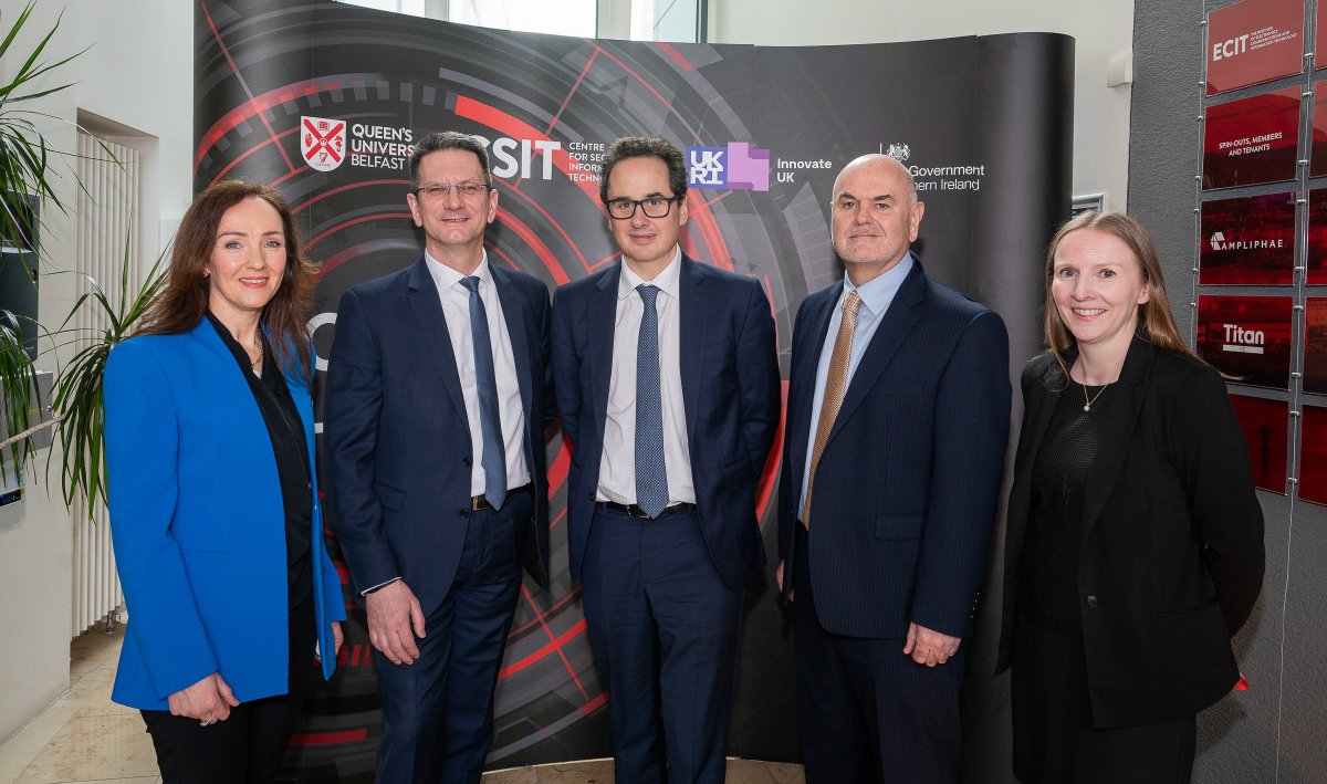 Great visit to Cyber NI Week @NICyberSC @QUBelfast seeing creative cyberdefence strategies developed & speaking to professionals from Northern Ireland's cyber sector. Cyber has an increasingly vital role in the UK economy & it is crucial to develop new, innovative approaches.