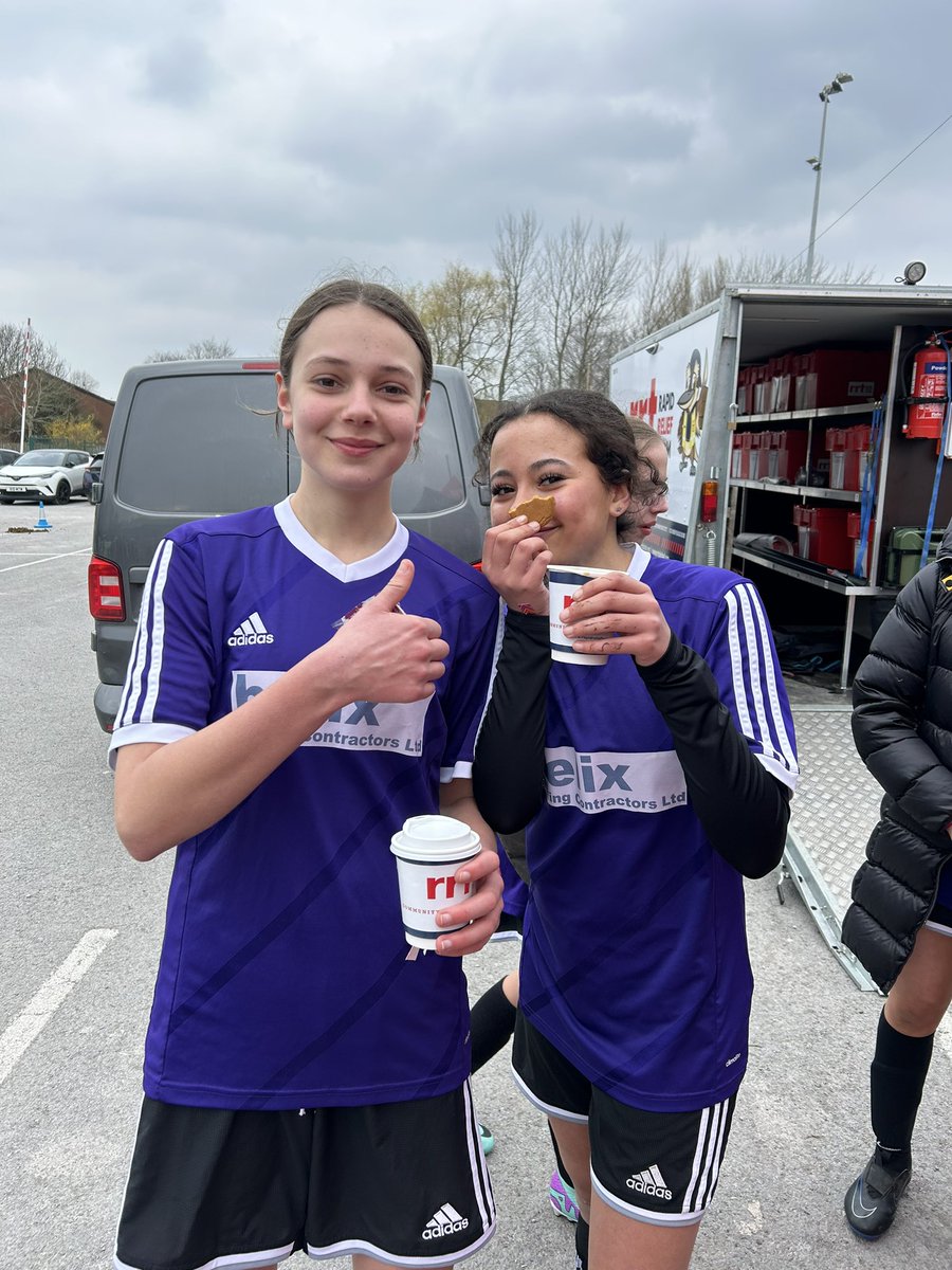 Tea break after a 16-0 win!⚽️👏🏻 @WeatherheadHigh