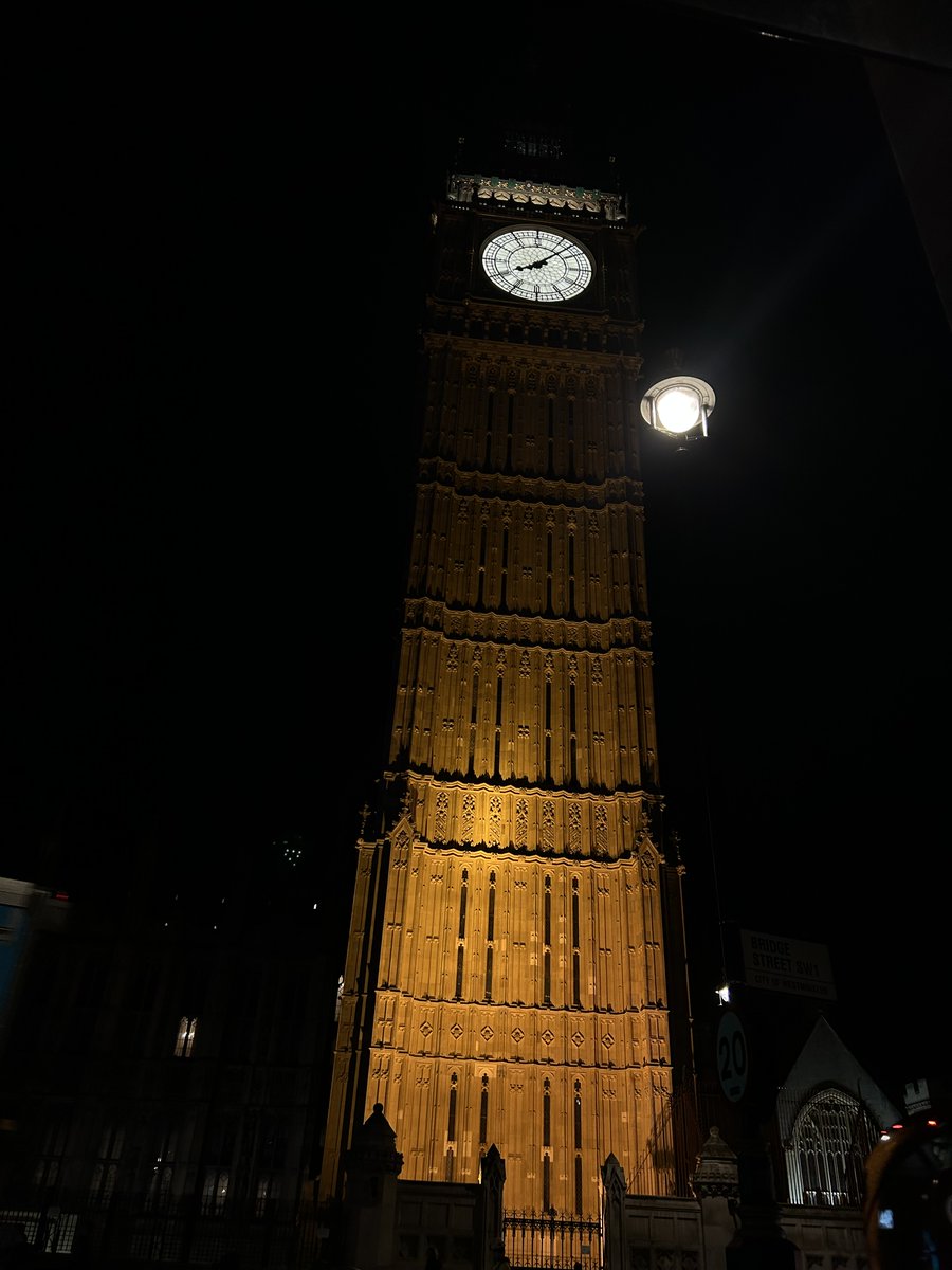 Altrincham College tweet media