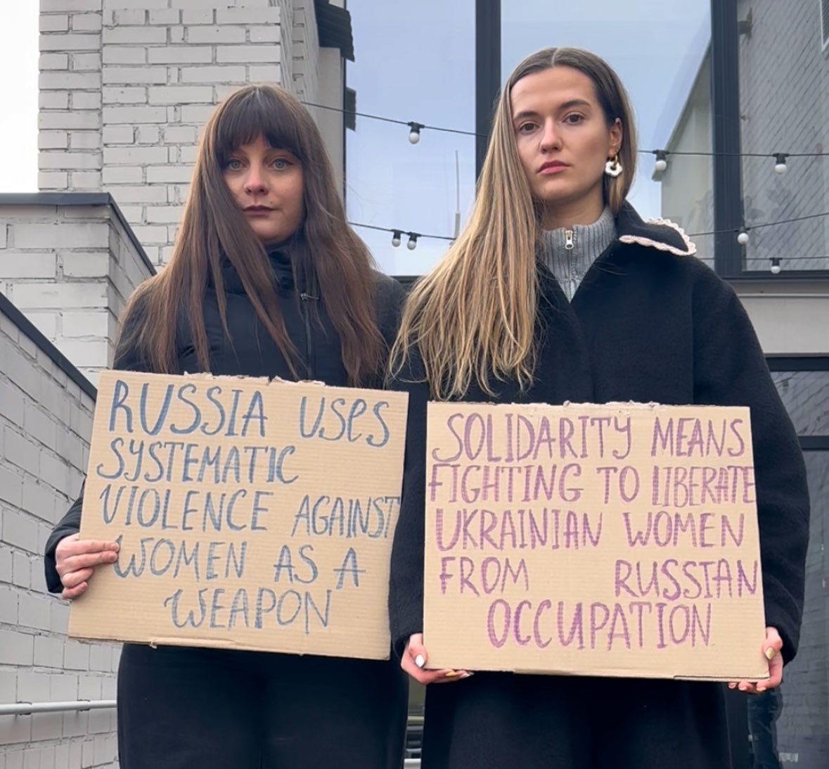 Our message is clear. Supporting Ukraine with weapons is the only feminist choice.