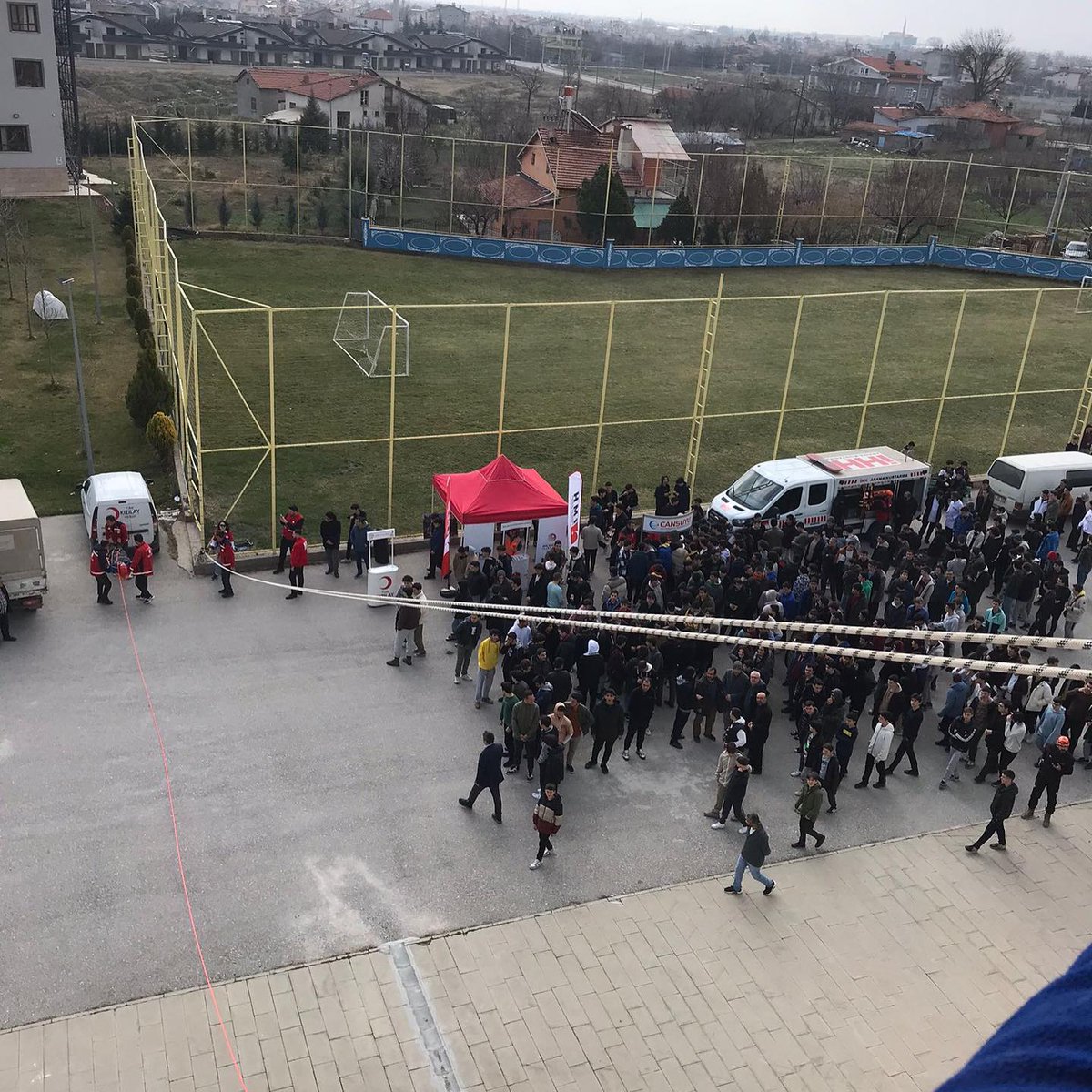 imhsarkonya's tweet photo. İnsan ve Medeniyet Hareketi Konya Derneği olarak İçişleri Bakanlığı 2023 PRODES kapsamında onaylanan “Afet Bilinci Sıralamada Birinci “ adlı projemizde yer alan “TATBİKAT “Tahir Büyükkörükçü Anadolu İmam Hatip Lisesinde yapılan tatbikatla tamamlandı. @konya_istim @KARAYAZILI https://t.co/HntaiUDeCH