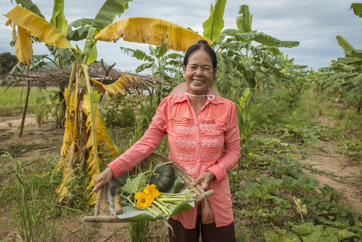 On #IWD2024, let us recognise the many invisible and vulnerable #women in #foodsystems. Let's increase investment in accelerating progress for women, strengthen policies, and harness technology to bridge the gap. #InvestInWomen @CGIAR @CGIARGender @CGIARNutrition