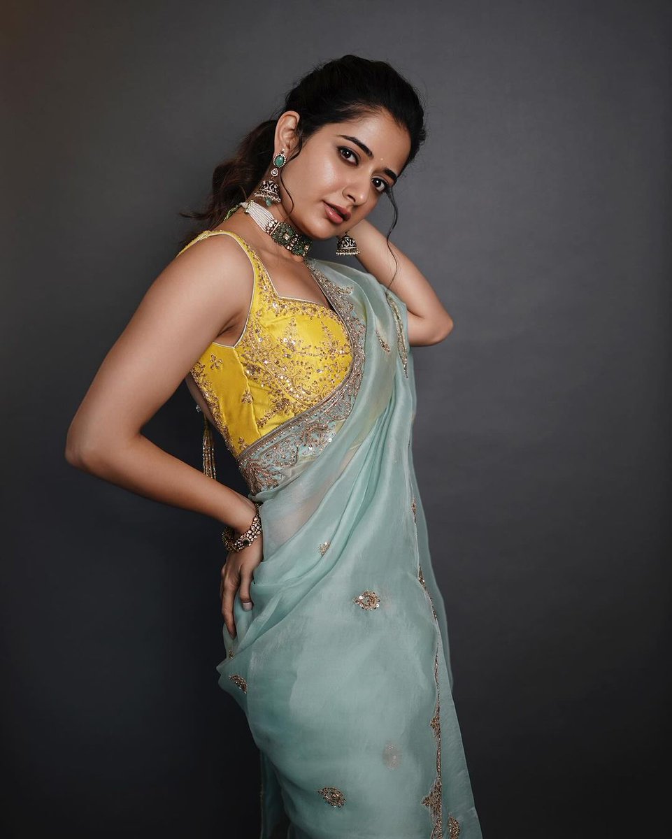 ashikaluv's tweet photo. 😘😘😘 #AshikaRanganath https://t.co/3pZuyVsuHA