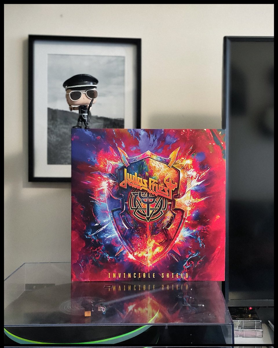 OriginalBeandog's tweet photo. I give Invincible Shield the emphatic horns 🤘
All hail the metal gods!
Supreme BANGER!
#JudasPriest #InvinsibleShield #HeavyMetal https://t.co/MUNIUQyoGW