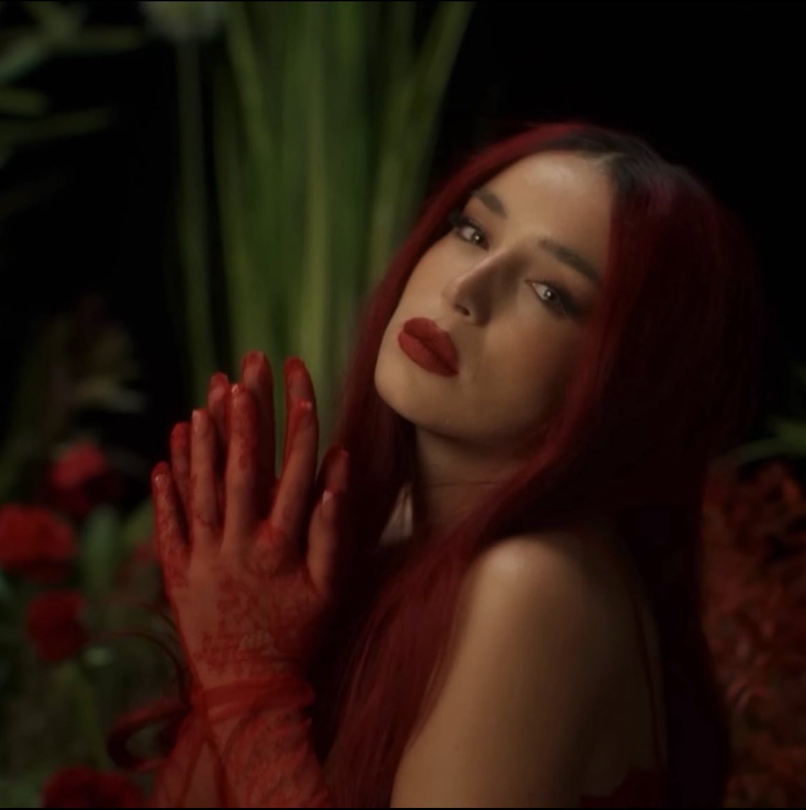 InmaMelgarejo's tweet photo. ✨“1000 cosas”✨la nueva canción de @lolaindigomusic junto a Manuel Turizo que va a revolucionar las redes sociales, y que nos está envolviendo en los planos de su vídeoclip.🎥🪩
#1000COSASOUTNOW #lolaíndigo #manuelturizo https://t.co/u8gToOQILH