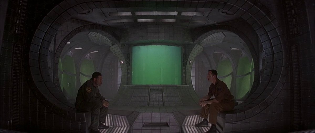 TheCinesthetic's tweet photo. Event Horizon (1997) dir. Paul W. S. Anderson https://t.co/ZrOFJZfNtB