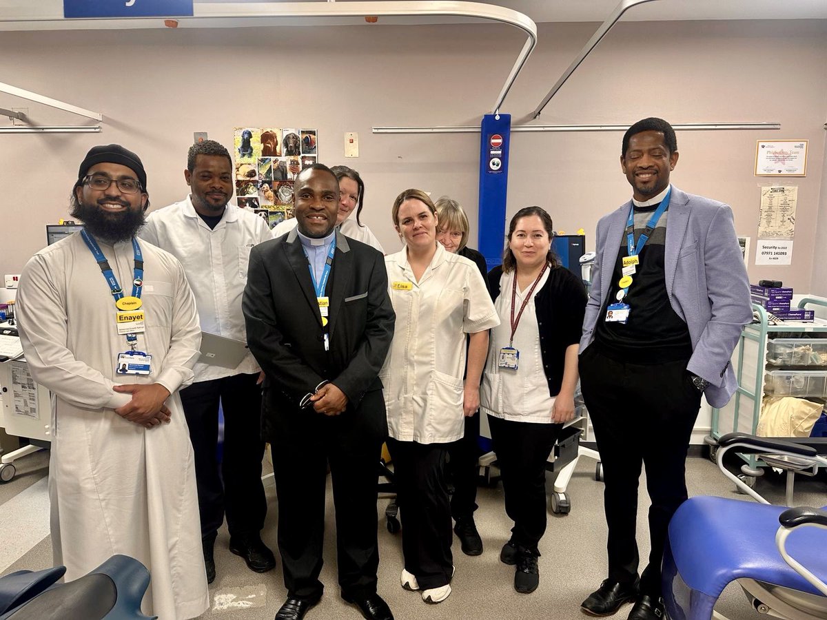 This week @WestHertsNHS chaplaincy visited St.Albans City Hospital. Our services are available across all 3 sites; providing Spiritual & Pastoral Care for all Staff, Patients and their loved ones. @experiencewhht1 @ChrisDamanka @RevdAdolph @eenayetrahman #Chaplaincy #Multifaith