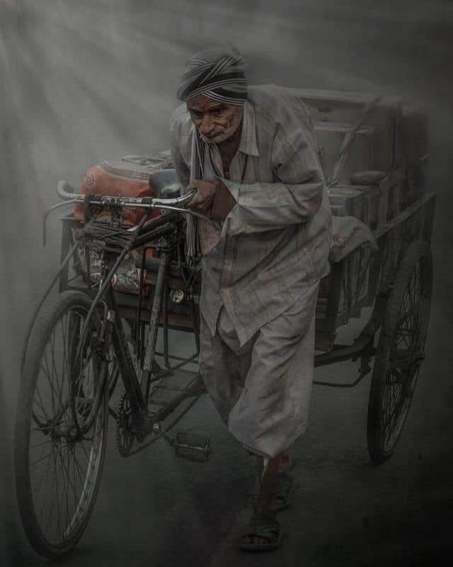 Charlie_307's tweet photo. بروزِ حشر پوچھیں گے، میاں کیا کر کے آئے ہو ،
ادب سے عرض کرونگا،  خدایا مر کے آیا ہوں ۔ https://t.co/4ToorCDY3C
