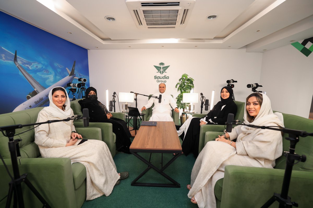 رحلة تمكين المرأة السعودية في #مجموعة_السعودية .. حلّقت وتألّقت .. تابعوا الحلقة الأولى من بودكاست #الخط_الأخضر

- soundcloud.com/saudia-group/t…
- youtube.com/watch?v=T_kvkS…

#يوم_المراه_العالمي