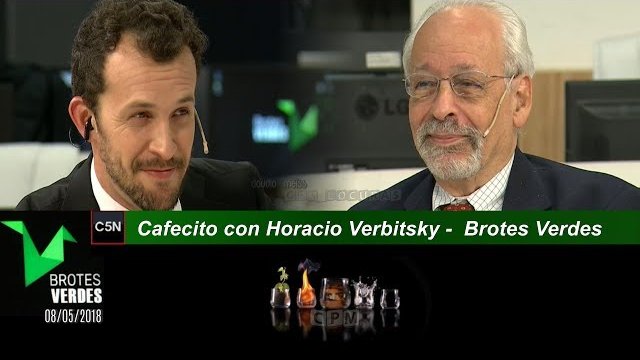 MorenoVuelve's tweet photo. Anoche en #DuroDeDomar Guillermo Moreno dijo que la campaña de difamación al INDEC la empezaron Verbitsky y Bercovich

El 29 de julio de 2007 Verbitsky escribió en Pagina12:

"La destrucción del INDEC por parte de Guillermo Moreno y de Beatriz Paglieri, cuyos custodios han llegado a circular armados entre los técnicos, controlando las pantallas de las computadoras, es indefendible."

El 12 de noviembre de 2007 Bercovich escribió en El Cronista:

"Para muchos de ellos los movimientos de Moreno contaron siempre con la venia presidencial, incluyendo la torpe intervención del Indec para reducir en los papeles la tasa de inflación mientras los verdaderos precios aceleraban su marcha."

Al año siguiente la agrupación CENDA de Kicillof publicó su "índice 7 provincias" justificando la necesidad de un índice alternativo al del INDEC basándose en los textuales de Bercovich y Verbitsky

Nunca en 17 años ninguno de los 3 presentó pruebas ni de la supuesta intervención ni de las patotas armadas, tampoco aceptaron el debate técnico para demostrar con números la supuesta alteración de las estadísticas oficiales.

Verbitsky - Bercovich - Kicillof
#HayAlgoAhi