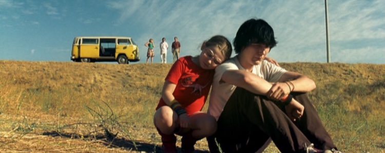 TheCinesthetic's tweet photo. Little Miss Sunshine (2006) https://t.co/BEpBIAjjJc