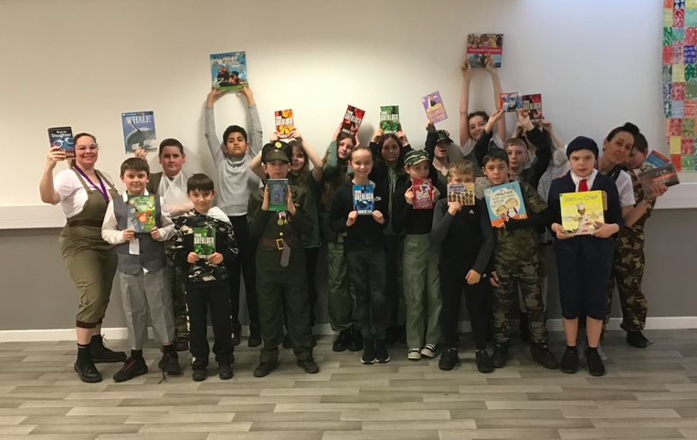 NCPS_Year6's tweet photo. USA class had an amazing World Book Day; reading is one of our favourite things to do! @OpenUni_RfP @TeresaCremin https://t.co/ncbx9ZPJiD