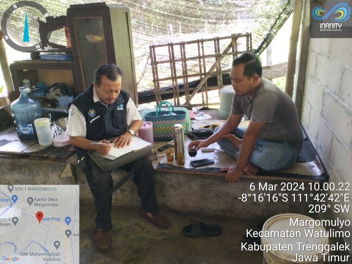ibnu_m3's tweet photo. Rabu (6/3), Ibnu Mas'ud,S.Pi Luhkan Trenggalek. Unit pengolahan pemindangan (Bpk Rudi Hertanto) Ds. Margomulyo. Produksi pindang bln Pebruari 10,5 ton harga 35.000-40.000/ikat (2 kg) dipasarkan ke Kediri.
#GiatLuhkanSatminkalBwi #luhlapor #produksi
@puslatluhkp @bppp_banyuwangi https://t.co/okwNpNNrA5