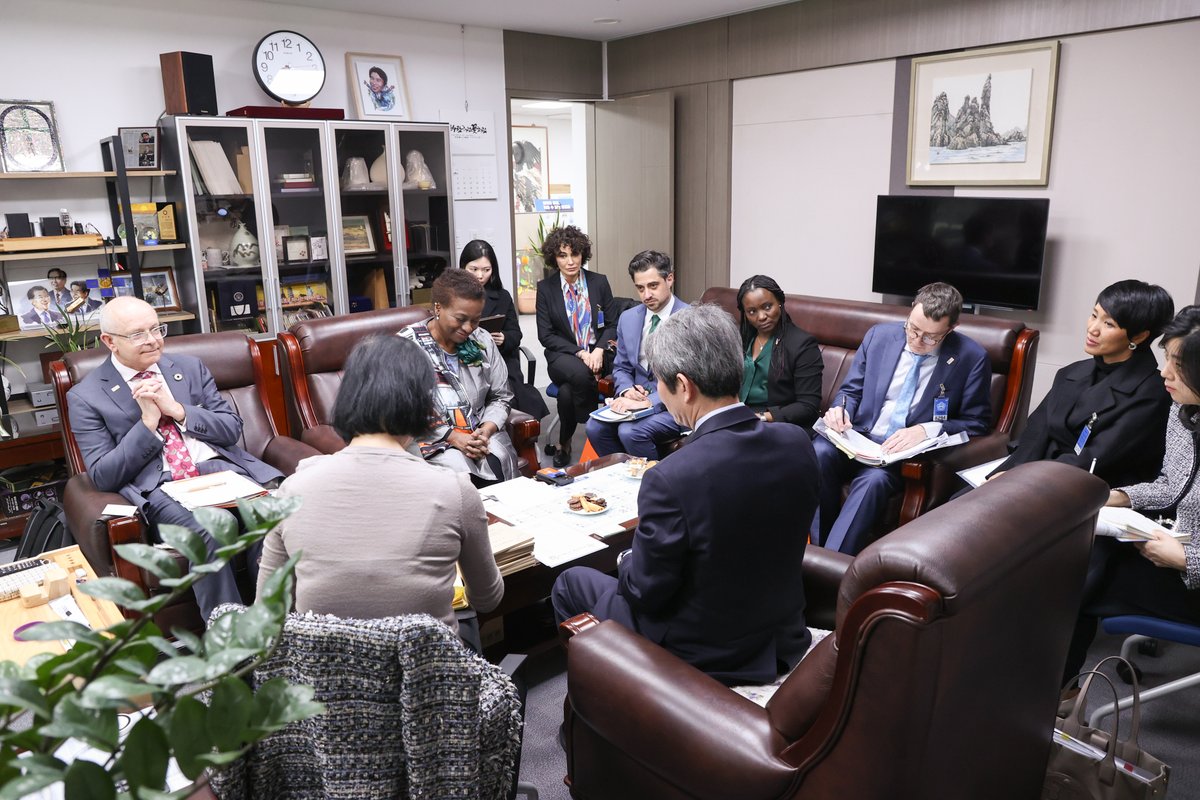 UNFPASeoul's tweet image. ED Dr. Natalia Kanem appreciated the partnership between the National Assembly of the RoK and UNFPA and expressed UNFPA&apos;s readiness to cooperate with the CPE in #demographicdynamics and #populationdata, #SRH, #health, #innovations, #youth, #GBV, etc.

@Atayeshe 
@news_NA