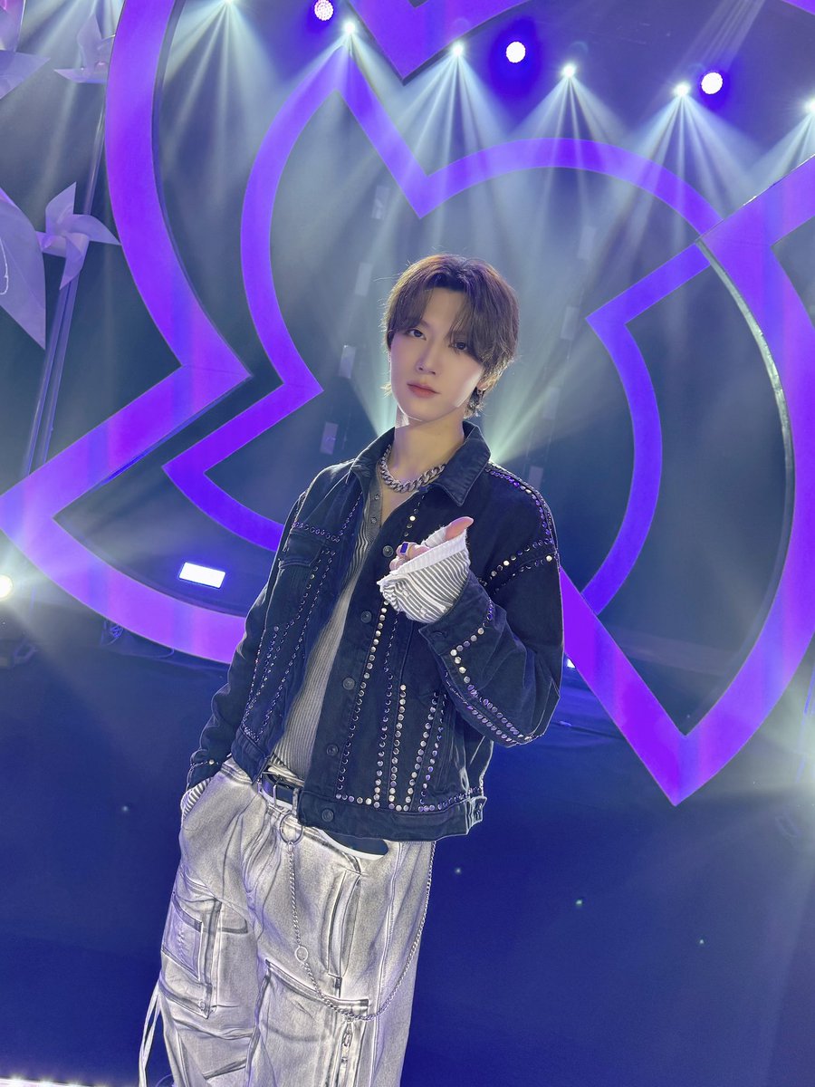 WayV テン 1001 TIME WARP カヌレ TEN 텐 李永钦 威神V - メルカリ