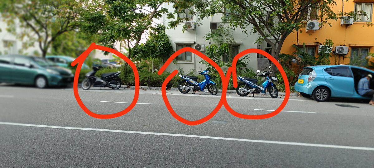 Hashim (@ahmadhhashim) on Twitter photo Amilla appa amma mudhaa hen magumathee park kuraa meehunge vehicle ga jahaalaane sticker eh netheetho? Noonee tow kollaane gotheh ves netheetho?
<a href="/PoliceMv/">Maldives Police</a> Amilla appa amma mudhaa hen magumathee park kuraa meehunge vehicle ga jahaalaane sticker eh netheetho? Noonee tow kollaane gotheh ves netheetho?
<a href="/PoliceMv/">Maldives Police</a>