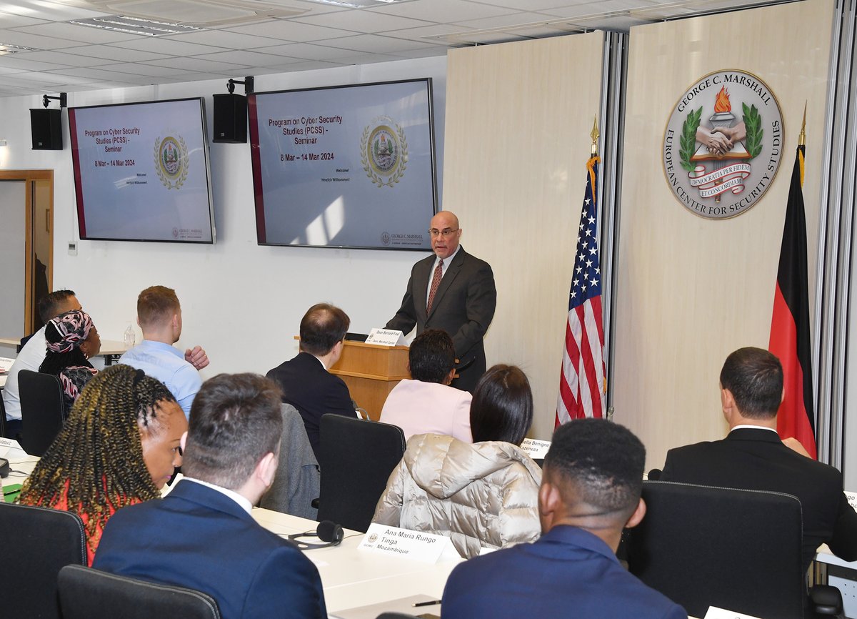 Marshall_Center's tweet image. #GCMC Dean Dr. Finel launched our Cyber Security Studies Program today with 42 experts from 30 nations. Discussing pressing issues in cyberspace! #GlobalCollaboration #SecureCyberspace 🌐🔒