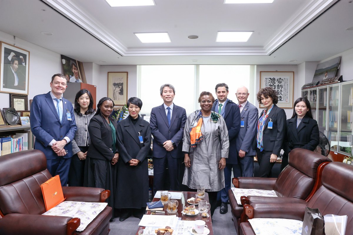 UNFPASeoul's tweet image. ED Dr. Natalia Kanem appreciated the partnership between the National Assembly of the RoK and UNFPA and expressed UNFPA&apos;s readiness to cooperate with the CPE in #demographicdynamics and #populationdata, #SRH, #health, #innovations, #youth, #GBV, etc.

@Atayeshe 
@news_NA