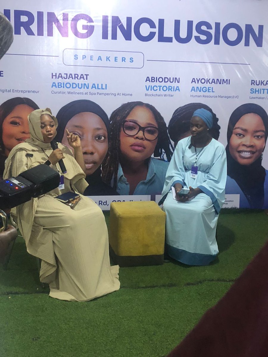 NeeolaCode's tweet photo. Happy international women's day @malhubng #iw https://t.co/iEC2zo2TKO
