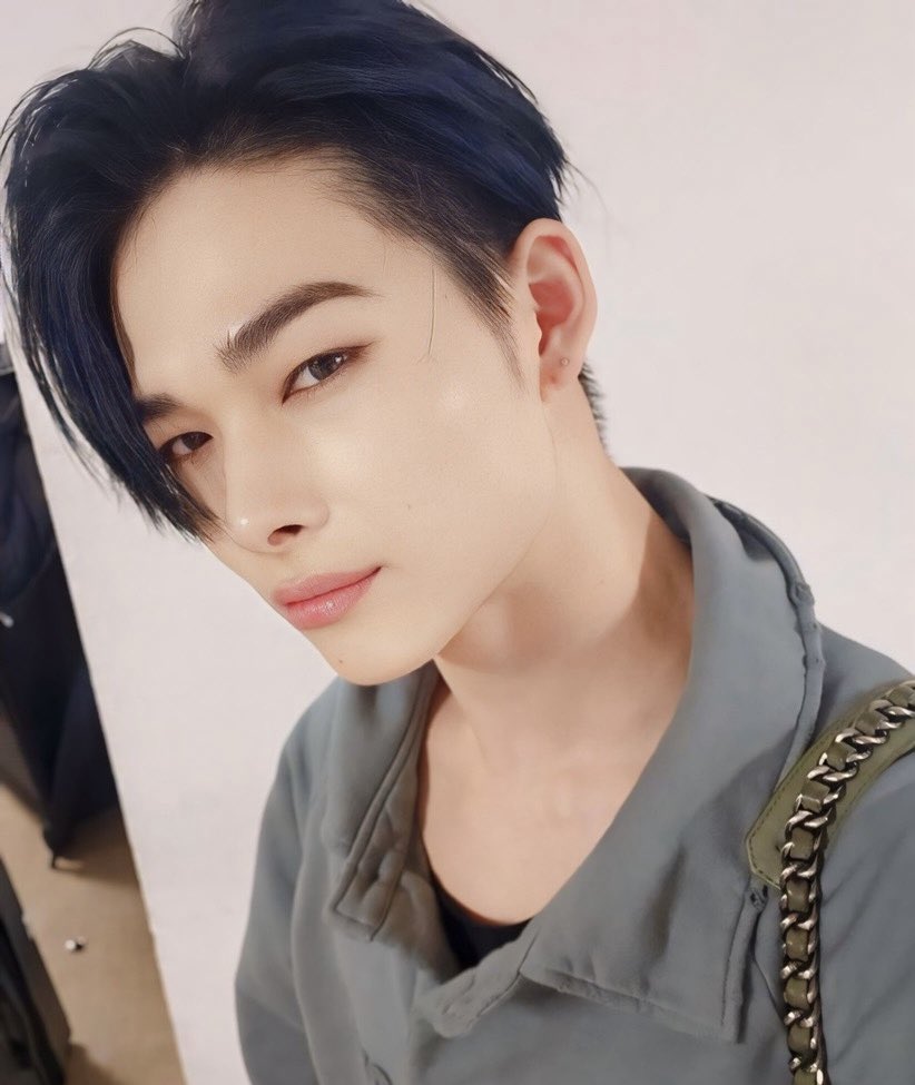 dressed up blue with ni-ki 💙🦋🧢🐟🐬

#ENSD #ENGENE #EngeneSelcaDay #NI_KI #니키 <a href="/ENHYPEN_members/">ENHYPEN</a>