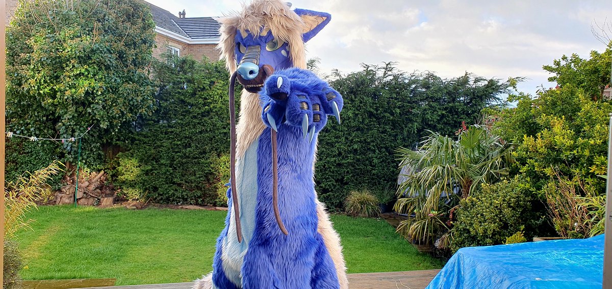 'Hey You! Did you know it's #FursuitFriday? You do now.'
🧵: @nukecreations