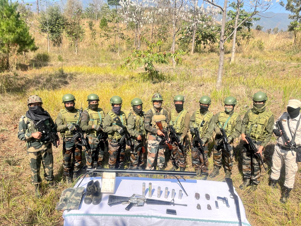 prodefkohima's tweet photo. #AssamRifles in #Manipur recovered 1x M-16 Rifle, 1x 9mm Pistol, 4x grenades, 1x Single Barrel Rifle, 1x Improvised Long Range Mortar & war like stores near #Mashem River in Phoisanbung village, Churachandpur, in a joint operation with @BSF_India & @manipur_police @official_dgar https://t.co/67rBJw2kBE