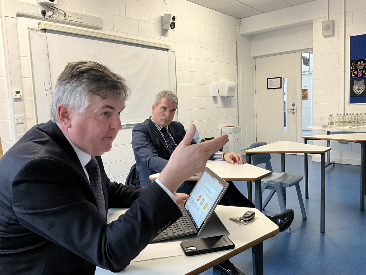 jensvermeersch's tweet image. Yesterday we were guests at the amazing performance of the school musical at @KinsaleComSch 
Today we continue our jobshadowing on HR in education with a great workshop by Phil Fox of @TeachingCouncil and with thrilling interaction with  @JirwinJohn of @accsirl &amp;amp; @FergalMcCarthy3