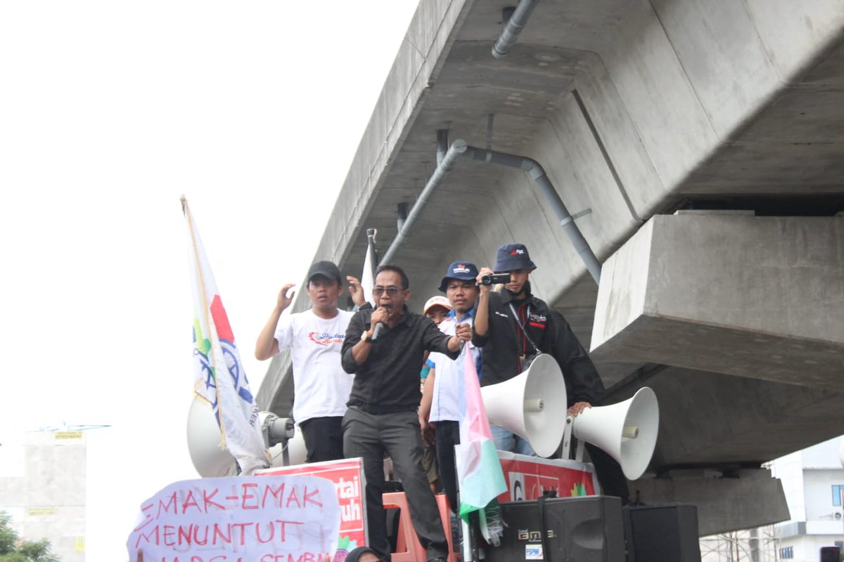 puk_omron's tweet photo. IWD 2024 : SPAI FSPMI Makassar Raya Turun ke Jalan https://t.co/cNSFkb8HV2 https://t.co/XPU9UELicM